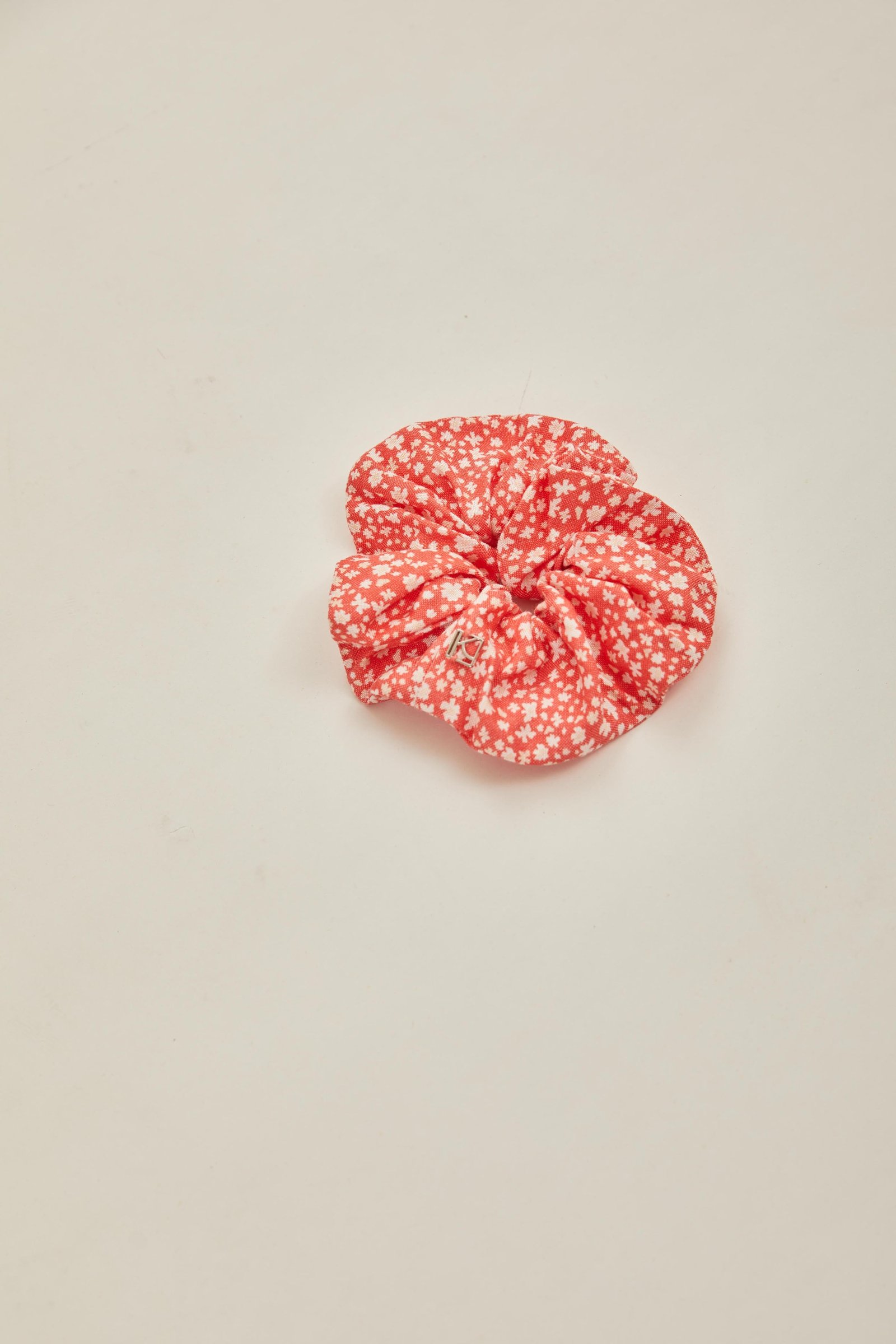 Cotton Scrunchie in Red Bloom - Image 5