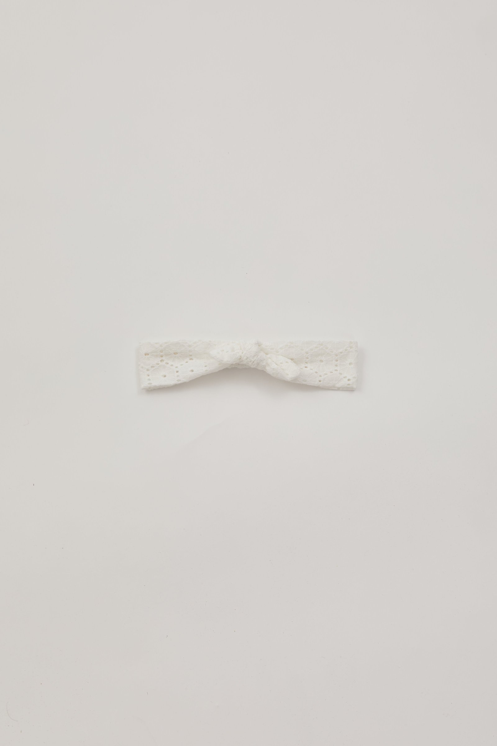 Mini Knotted Headband in Crochet - Image 2