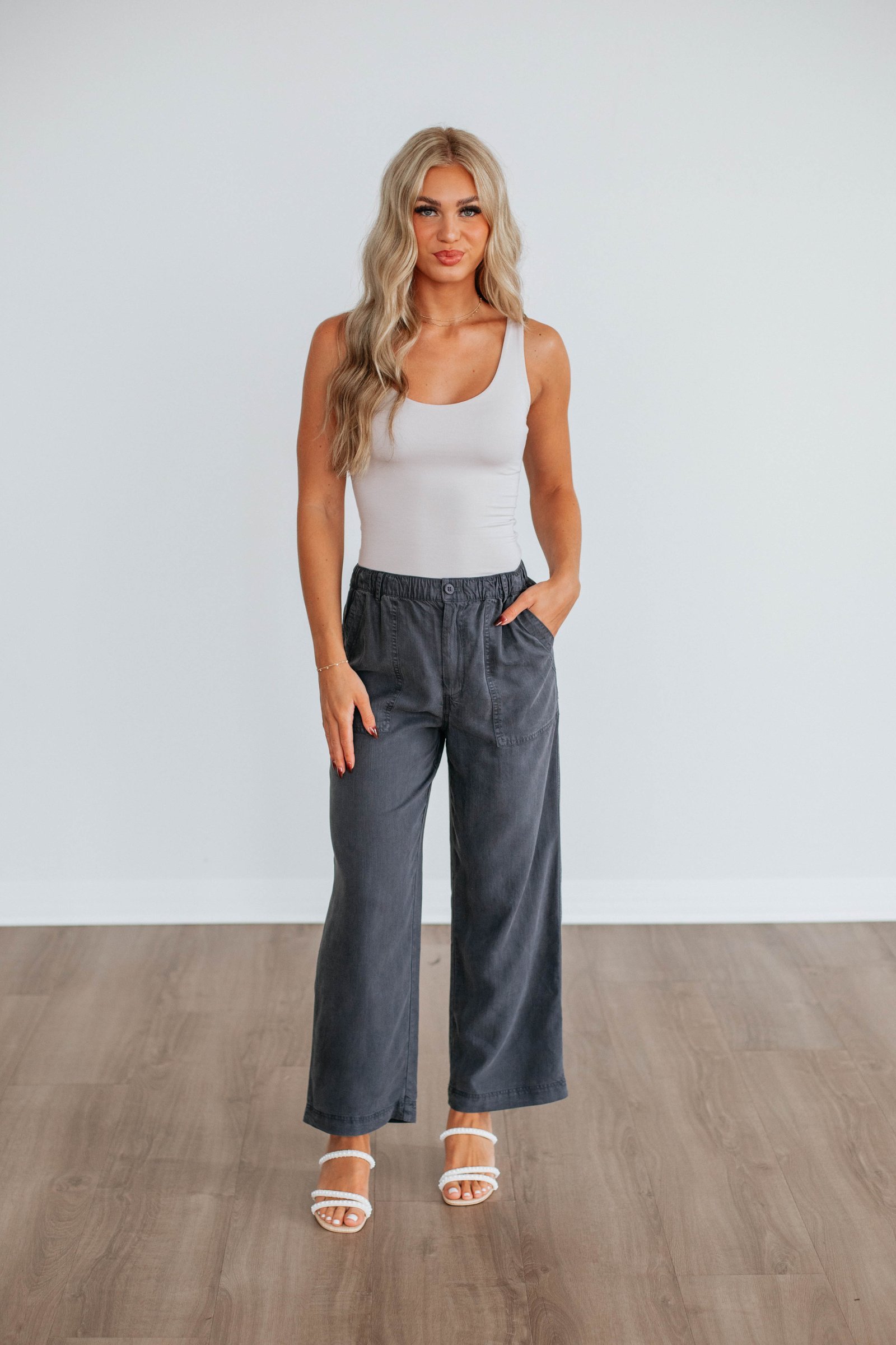 Evryn Wide Leg Pants - Image 13